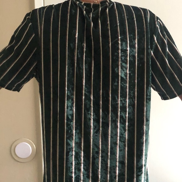 Fashion Nova Men Short Sleeve Top - Picture 3 of 3